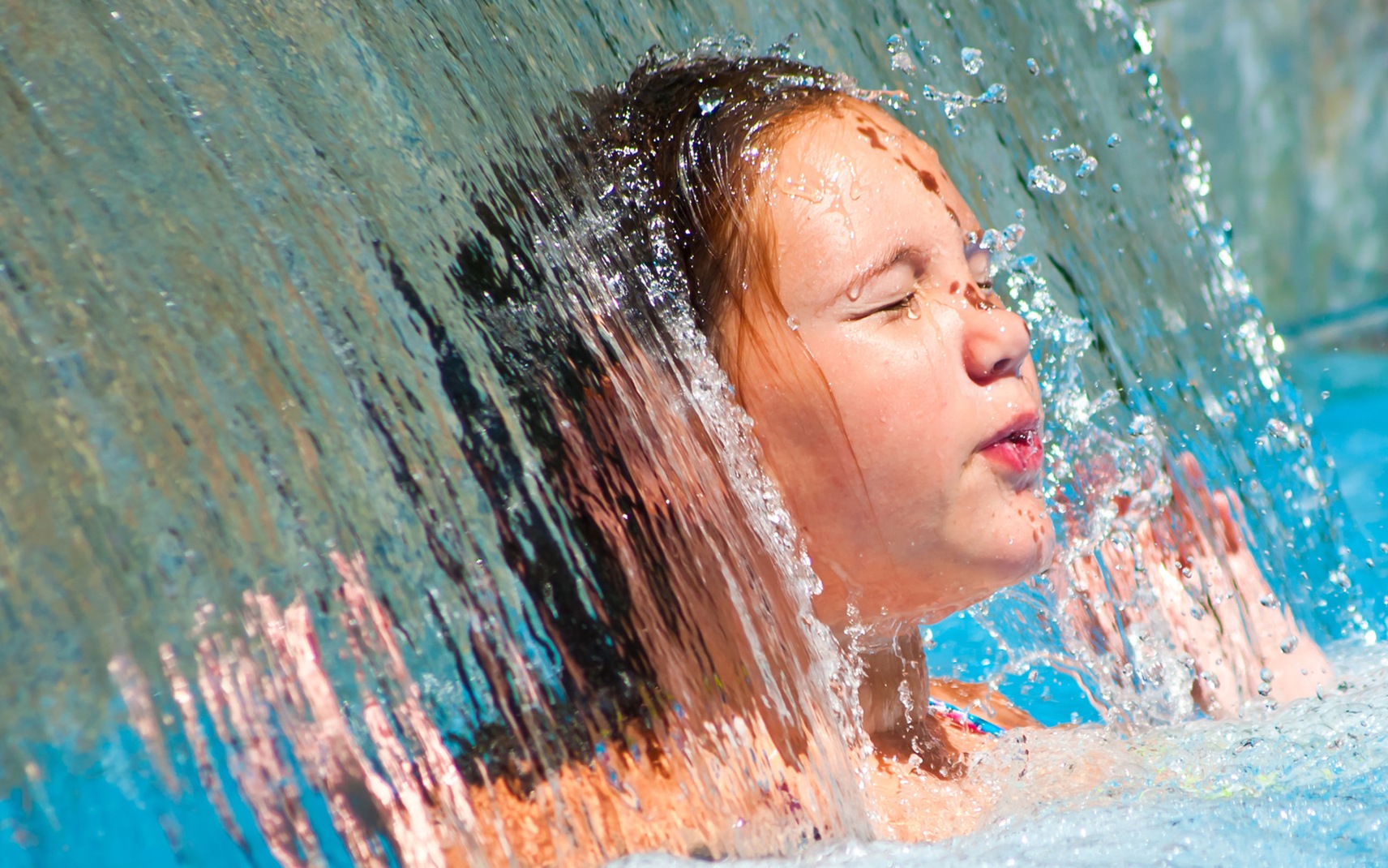 why-we-love-in-pool-waterfalls